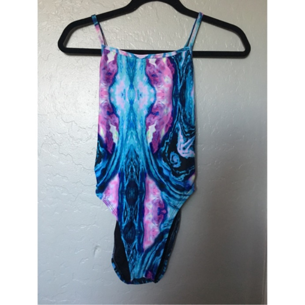 Jolyn Whirlpool Onesie (size 30)